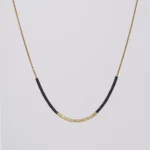 zlatno-crna ogrlica od nerđajućeg čelika